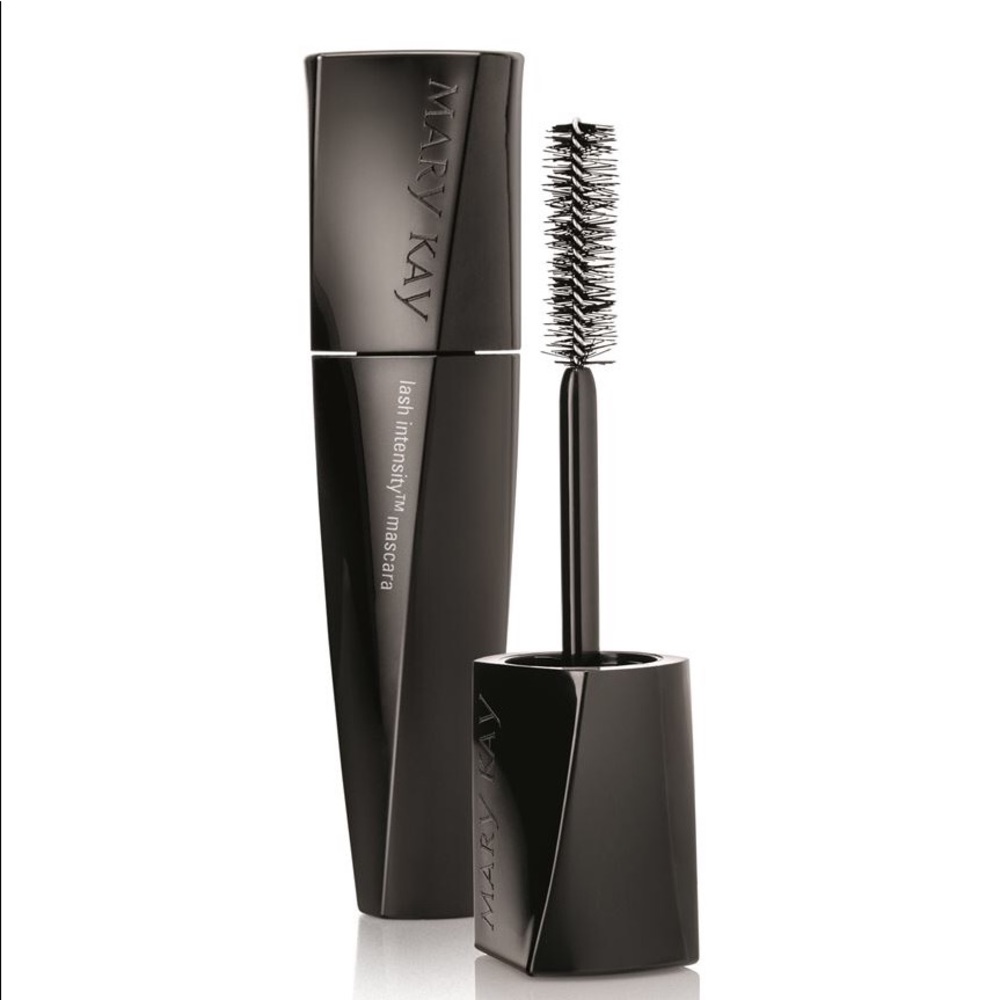 BNIB Lash Intensity Mascara Mary Kay